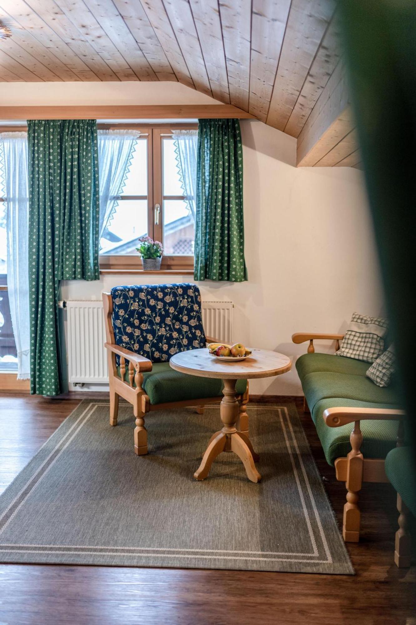 Landhaus Braun Appartement Mittenwald Buitenkant foto